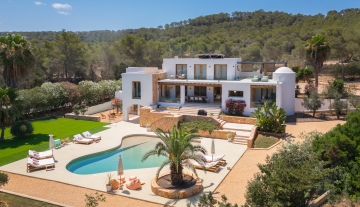 Resa Estates finca Can Floral Ibiza sale koop house air.jpg